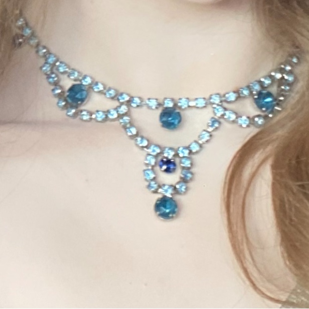 Vintage Two Tone Blue Rhinestone Necklace